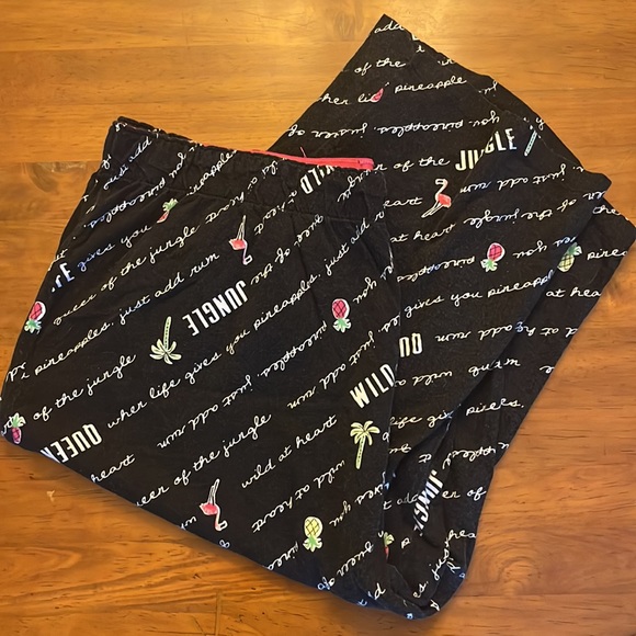 Hue brand pajama set tank top and capri pants. Women’s XL. Gently used. - Picture 3 of 3